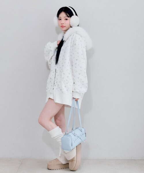 OLIVE des OLIVE（オリーブデオリーブ）の「ロゴ刺繍ファー付きZIPパーカー（パーカー・レディース・ピンク/イエロー/サックスブルー/オフホワイト/トップグレー・FREE）」の19枚目の写真