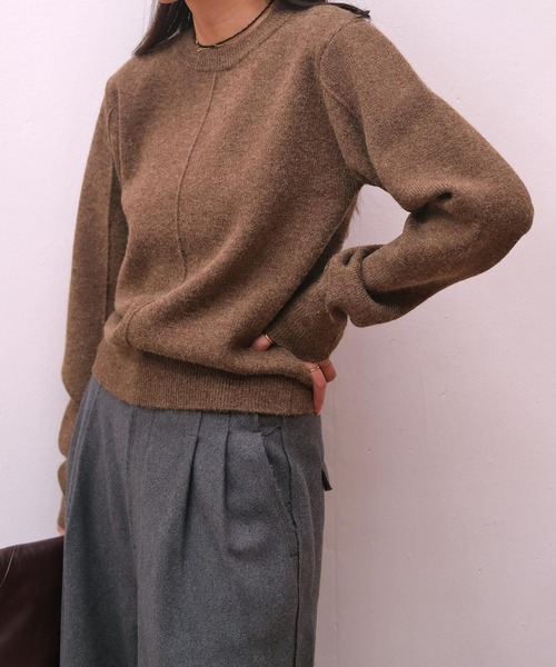 AKTE(アクテ)の「ショルダーパッドミドルセーター(ニット/セーター・レディース・ブラウン/セージグリーン・FREE)」の21枚目の写真