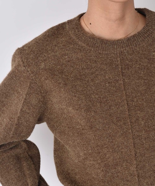 AKTE(アクテ)の「ショルダーパッドミドルセーター(ニット/セーター・レディース・ブラウン/セージグリーン・FREE)」の8枚目の写真