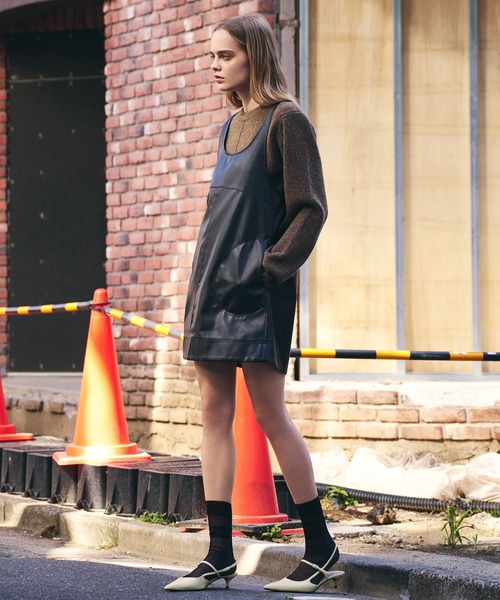 AKTE(アクテ)の「ショルダーパッドミドルセーター(ニット/セーター・レディース・ブラウン/セージグリーン・FREE)」の3枚目の写真