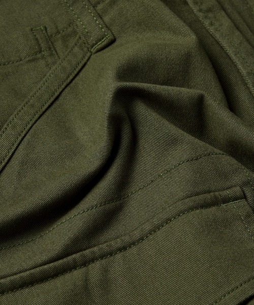G-STAR(ジースター)の「Cargo Regular Tapered Pants/ベーシックデザインレギュラーテーパードカーゴパンツ(カーゴパンツ・メンズ・ベージュ/ダークオリーブ/グレー系その他・28/30/29/30/31/30/32/30/34/30/30/30/33/30)」の21枚目の写真