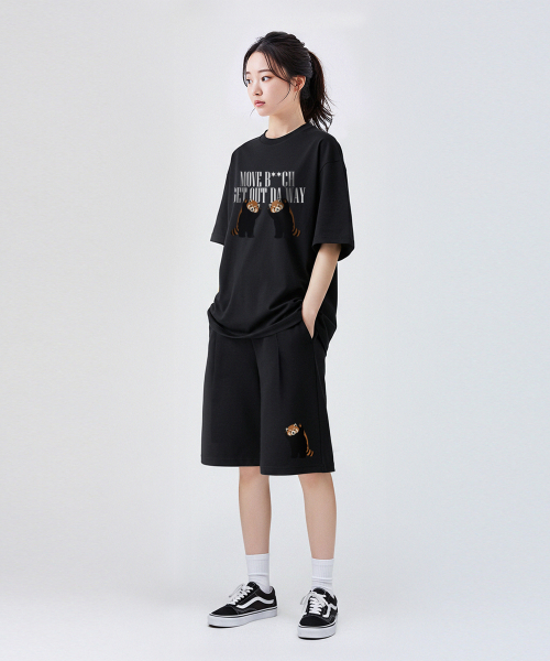 GRANFINNY（グランフィニ）の「ドゥルワ ワンタックバミューダショートパンツ-ブラック（その他パンツ・レディース・ブラック・SMALL/LARGE）」の5枚目の写真