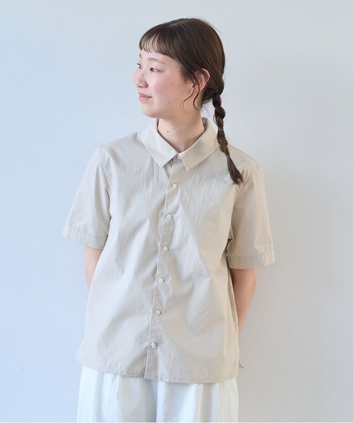 bulle de savon(ビュルデサボン)の「△オーガニックコットン 60/1タイプライタイプライター 半袖シャツ(シャツ/ブラウス・レディース・サックスブルー/ホワイト/ベージュ・FREE)」の3枚目の写真