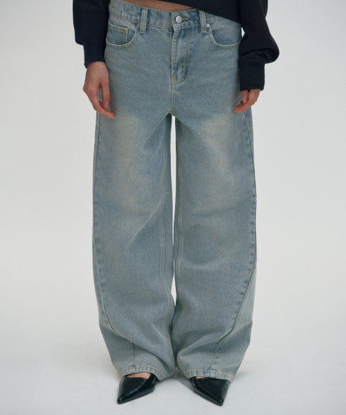 suade（スエード）の「STANDARD CURVED DENIM [BLUE]（デニムパンツ・レディース・その他・SMALL/MEDIUM）」の2枚目の写真