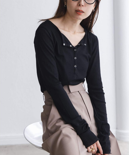 Noble(ノーブル)の「シアーテレコヘンリーネックプルオーバー(Tシャツ/カットソー・レディース・ブラック/オレンジ/ホワイト・FREE)」の2枚目の写真