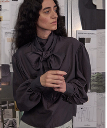 EMKM（ウウムキイム）の「ヴィンテージリボンタイブラウス_NAVY（シャツ/ブラウス）」