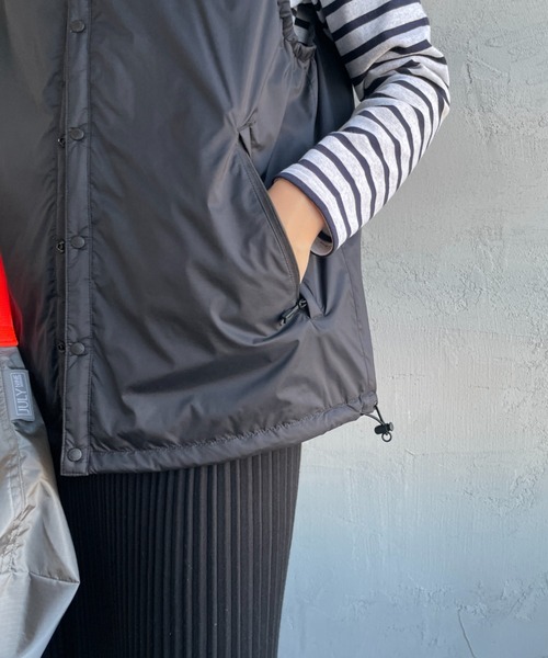 DANTON（ダントン）の「[DANTON/ダントン] ナイロンタフタ インサレーションノーカラーベスト（ベスト・レディース・ブラック/グレイッシュベージュ・XL/L/M）」の7枚目の写真