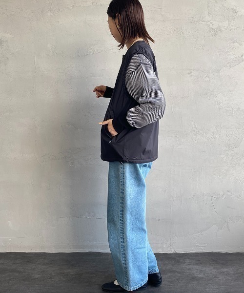 DANTON（ダントン）の「[DANTON/ダントン] ナイロンタフタ インサレーションノーカラーベスト（ベスト・レディース・ブラック/グレイッシュベージュ・XL/L/M）」の22枚目の写真