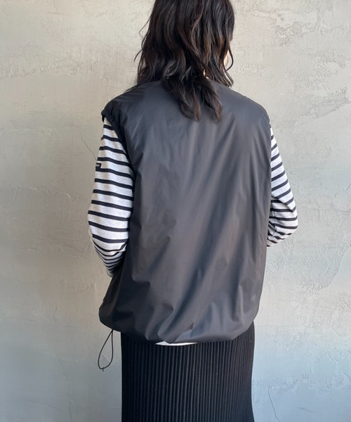 DANTON（ダントン）の「[DANTON/ダントン] ナイロンタフタ インサレーションノーカラーベスト（ベスト・レディース・ブラック/グレイッシュベージュ・XL/L/M）」の16枚目の写真