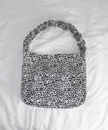 A BY A（エーバイエー）の「25 White Hopi Shirring Tumbler Eco Bag（エコバッグ/サブバッグ）」