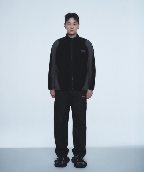HYUNFIT（ヒョンフィット）の「FLEECE BIG LOGO JACKET-[BLACK]（その他アウター・メンズ・その他・MEDIUM/LARGE/X-LARGE）」の4枚目の写真
