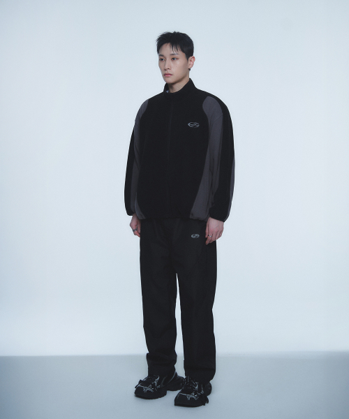 HYUNFIT（ヒョンフィット）の「FLEECE BIG LOGO JACKET-[BLACK]（その他アウター・メンズ・その他・MEDIUM/LARGE/X-LARGE）」の5枚目の写真