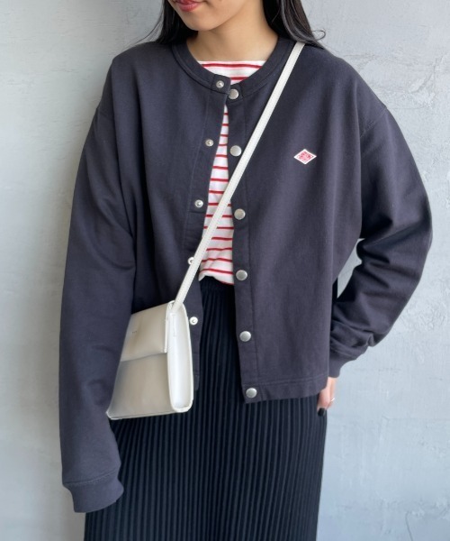 DANTON（ダントン）の「【WEB先行予約】[DANTON/ダントン] ドットボタン クルーネックスウェットカーディガン（カーディガン/ボレロ・レディース・チャコールグレー/レッド/オフホワイト・38）」の15枚目の写真