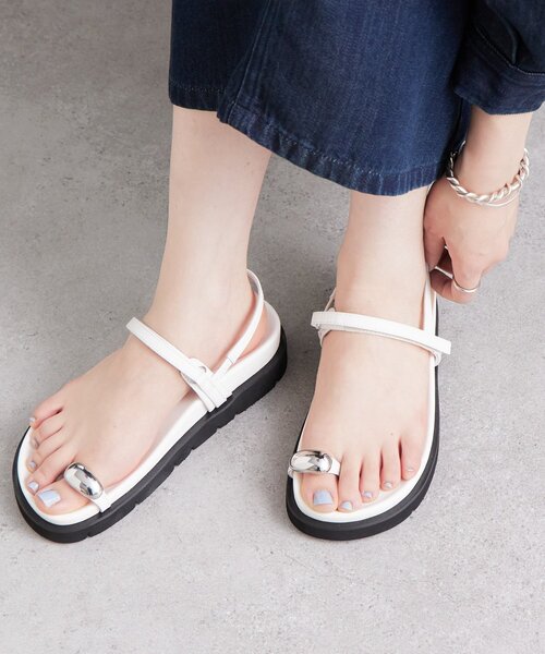 BEARDSLEY（ビアズリー）の「《2/12(木)12：00予約開始》トゥリングサンダル（サンダル・レディース・ホワイト/ブラック・36/37/38）」の6枚目の写真