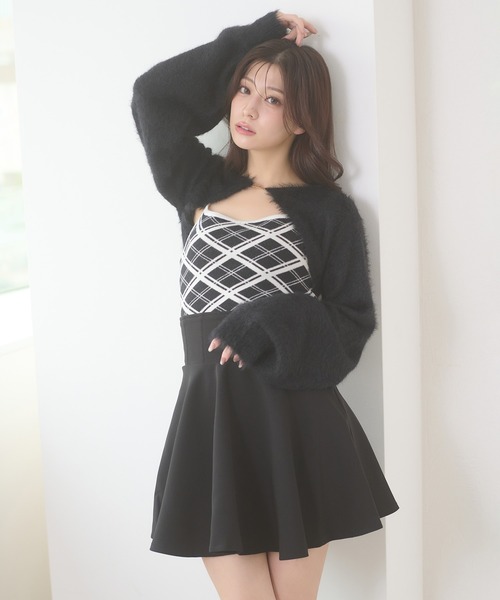 Ambre Neige(アンブルネージュ)の「shaggy Bolero & plaid pattern knit camisole set / シャギーボレロ&チェックニットキャミソールセット(ニット/セーター・レディース・ブラック/ブラウン系その他/アイボリー・FREE)」の1枚目の写真