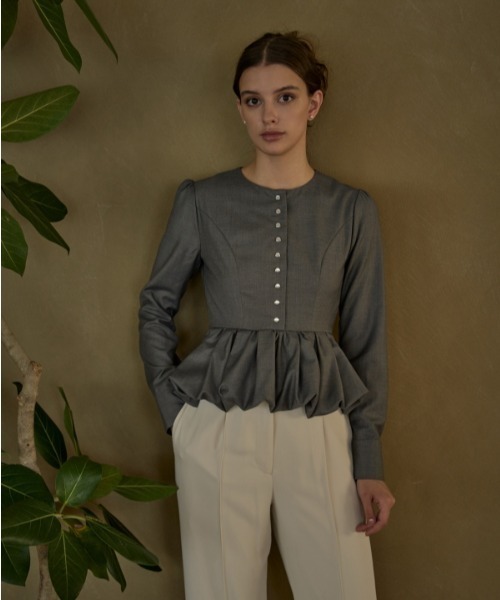 ERADIE(エラディエ)の「Bloom Pepulum Top バルーンペプラムトップ(シャツ/ブラウス・レディース・ホワイト/ネイビー/グレー/チェック・FREE)」の22枚目の写真