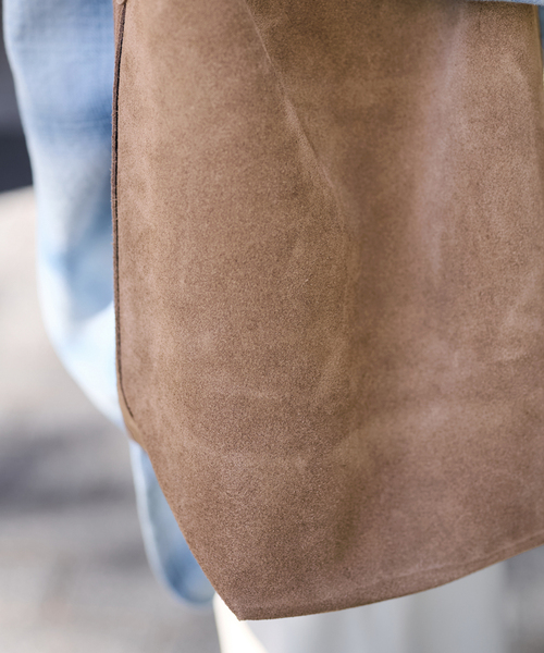 FRAMeWORK（フレームワーク）の「AULENTTI/オウレンティ ONE HANDLE TOTE WITH POACH（トートバッグ・レディース・ベージュ/ブラック・FREE）」の13枚目の写真