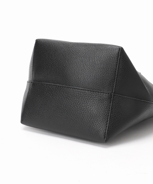 FRAMeWORK（フレームワーク）の「AULENTTI/オウレンティ ONE HANDLE TOTE WITH POACH（トートバッグ・レディース・ベージュ/ブラック・FREE）」の15枚目の写真