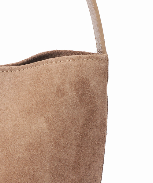 FRAMeWORK（フレームワーク）の「AULENTTI/オウレンティ ONE HANDLE TOTE WITH POACH（トートバッグ・レディース・ベージュ/ブラック・FREE）」の3枚目の写真