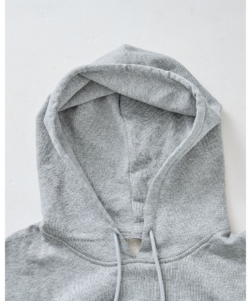 LANTINAM(ランティナム)の「【UNISEX】Heart Studs Hoodie(パーカー・レディース・ピンク/チャコールグレー・MEDIUM/LARGE)」の16枚目の写真