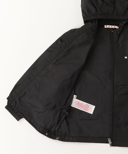 MARNI（マルニ）の「キッズ ジップアップジャケット MARNI KID（ナイロンジャケット・キッズ・ブラック・4Y/10Y/12Y/14Y/6Y）」の6枚目の写真