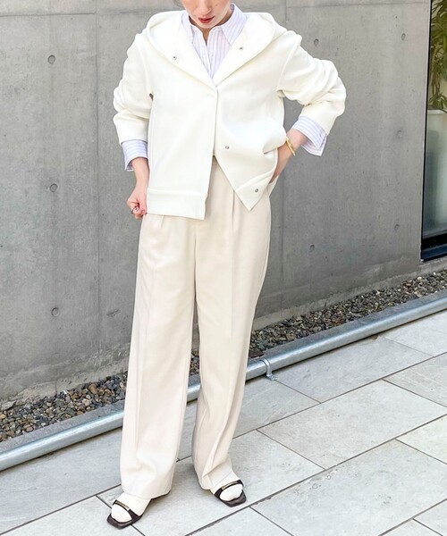 NOLLEY’S(ノーリーズ)の「《セットアップ対応》ウォッシャブルジョーゼットタックパンツ(その他パンツ・レディース・ネイビー/アイボリー・36/38)」の4枚目の写真