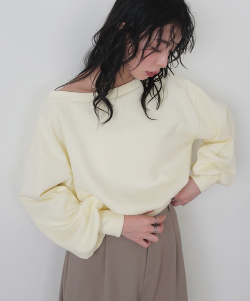 LIAN（リアン）の「オフショルスウェットプルオーバー（スウェット・レディース・ブラック/イエロー/ピンク/杢グレー/オフホワイト・FREE）」の21枚目の写真
