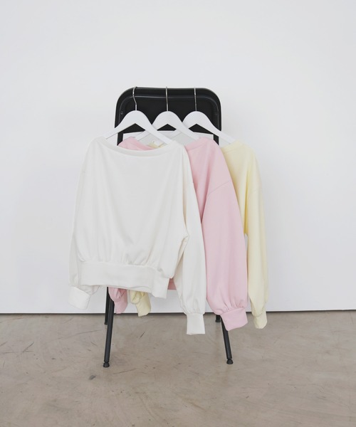 LIAN（リアン）の「オフショルスウェットプルオーバー（スウェット・レディース・ブラック/イエロー/ピンク/杢グレー/オフホワイト・FREE）」の9枚目の写真