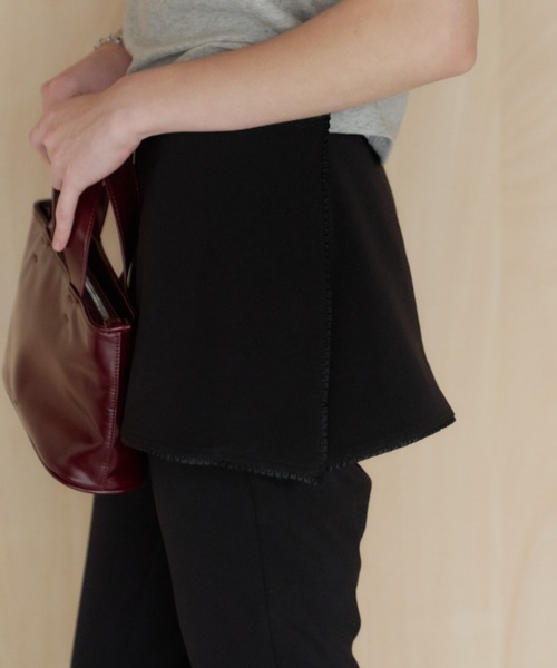 GIUNON（ジウノン）の「layerd frill capri pants / レイヤードフリルカプリパンツ（その他パンツ・レディース・ブラック・0/1）」の12枚目の写真