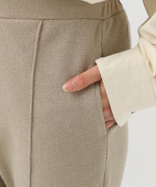 BAYFLOW（ベイフロー）の「ブークレストレッチフレアパンツ（その他パンツ・レディース・グレイッシュベージュ/ブラック・SMALL/MEDIUM）」の6枚目の写真