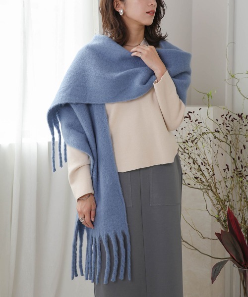 Bou Jeloud（ブージュルード）の「シャギーボリュームマフラー（マフラー・レディース・ライトカーキ・ONE SIZE）」の8枚目の写真