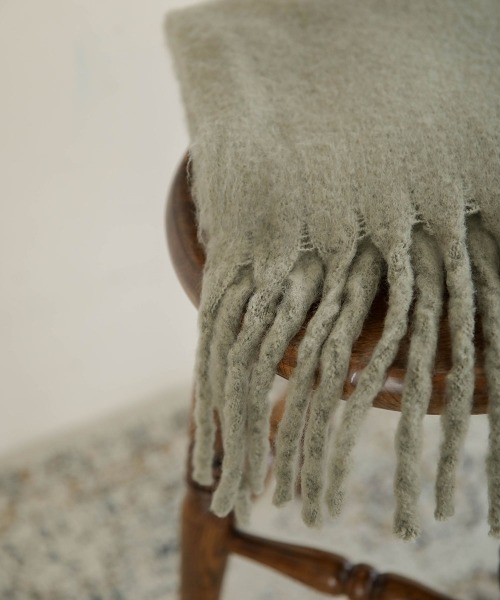 Bou Jeloud（ブージュルード）の「シャギーボリュームマフラー（マフラー・レディース・ライトカーキ・ONE SIZE）」の15枚目の写真