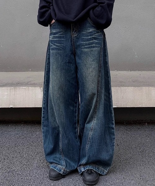 CELENA BEATS（セレナビーツ）の「ヴィンテージ ウォッシュ バルーン ワイド デニムパンツ（デニムパンツ・メンズ・ブラック/ブルー・S/L/M）」の2枚目の写真