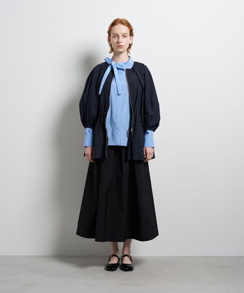 LANVIN en Bleu(ランバンオンブルー)の「ストーンナイロンライトブルゾン(テーラードジャケット・レディース・ベージュ/ネイビー・38/36)」の6枚目の写真