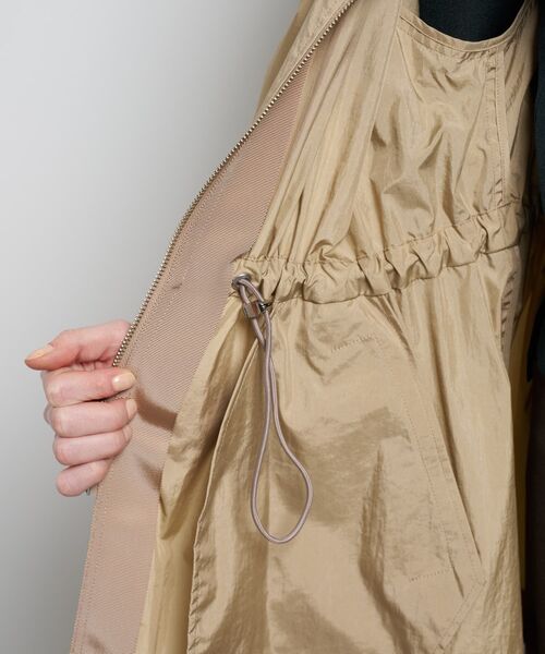LANVIN en Bleu(ランバンオンブルー)の「ストーンナイロンライトブルゾン(テーラードジャケット・レディース・ベージュ/ネイビー・38/36)」の20枚目の写真
