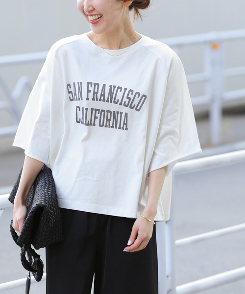 JOURNAL STANDARD relume（ジャーナルスタンダード　レリューム）の「［26SS新作］カットオフワイドロゴTee（Tシャツ/カットソー・レディース・グレー/ホワイト/ブラウン・FREE）」の2枚目の写真