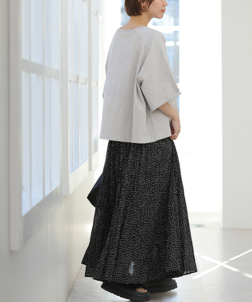 JOURNAL STANDARD relume（ジャーナルスタンダード　レリューム）の「［26SS新作］カットオフワイドロゴTee（Tシャツ/カットソー・レディース・グレー/ホワイト/ブラウン・FREE）」の7枚目の写真