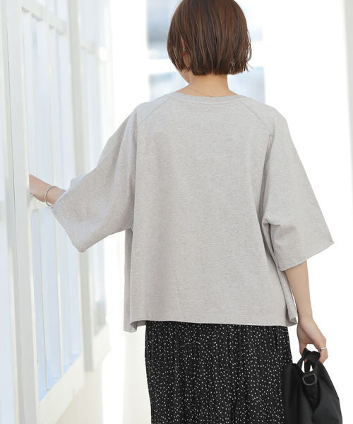 JOURNAL STANDARD relume（ジャーナルスタンダード　レリューム）の「［26SS新作］カットオフワイドロゴTee（Tシャツ/カットソー・レディース・グレー/ホワイト/ブラウン・FREE）」の11枚目の写真