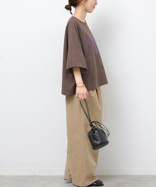 JOURNAL STANDARD relume（ジャーナルスタンダード　レリューム）の「［26SS新作］カットオフワイドロゴTee（Tシャツ/カットソー・レディース・グレー/ホワイト/ブラウン・FREE）」の21枚目の写真