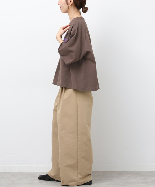 JOURNAL STANDARD relume（ジャーナルスタンダード　レリューム）の「［26SS新作］カットオフワイドロゴTee（Tシャツ/カットソー・レディース・グレー/ホワイト/ブラウン・FREE）」の22枚目の写真