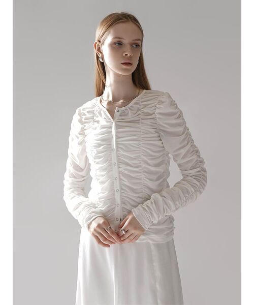 :ETHROF(イーサオブ)の「SHEER GATHER CREW NECK CARDIGAN(Tシャツ/カットソー・レディース・ホワイト/ブラック・FREE)」の11枚目の写真