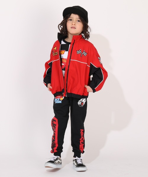 Disney(ディズニー)の「ディズニー カーズ 【防風・撥水】ウインドブレーカー 1260K(ナイロンジャケット・キッズ・レッド系9・110cm/120cm/130cm/90cm/100cm)」の2枚目の写真