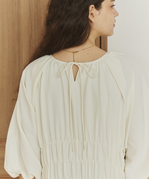OLUN(オルン)の「2-way waist gathered onepiece/2wayウエストギャザーワンピース(ワンピース・レディース・アイボリー/ブラウン/ブラック・FREE/X-SMALL/SMALL)」の21枚目の写真