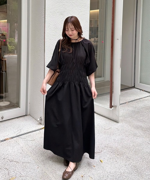 OLUN(オルン)の「2-way waist gathered onepiece/2wayウエストギャザーワンピース(ワンピース・レディース・アイボリー/ブラウン/ブラック・FREE/X-SMALL/SMALL)」の10枚目の写真