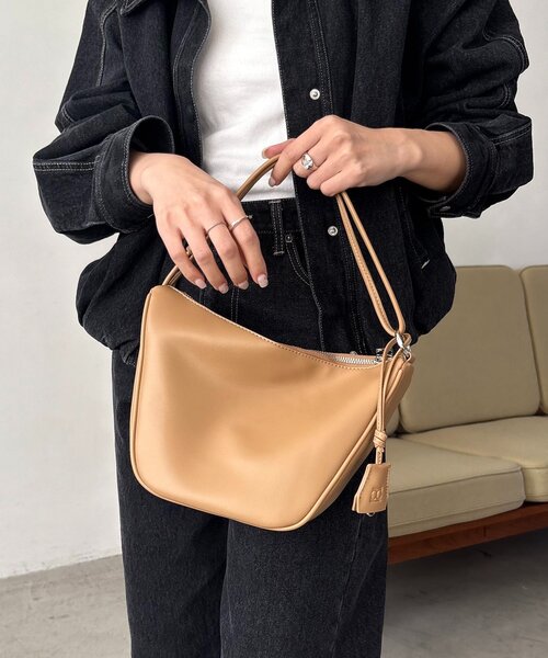 CAPRICIEUX LE'MAGE（カプリシューレマージュ）の「2WAYアジャストミニバッグ（ショルダーバッグ・レディース・ベージュ/アイボリー/ブラック・FREE）」の14枚目の写真