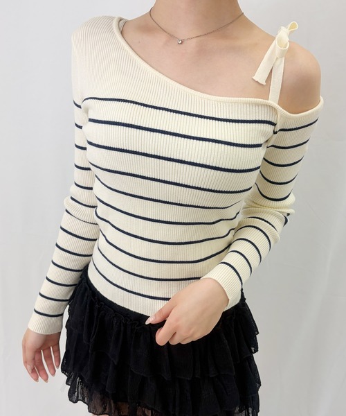 frunco(フランコ)の「【ZOZOTOWN限定】ワンショルダーボーダーニット(ニット/セーター・レディース・ネイビー/ホワイト/ブルー・FREE)」の2枚目の写真