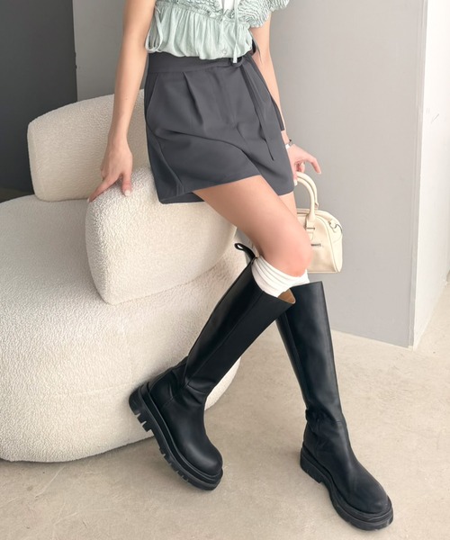 mily bilet(ミウィビレット)の「【mily bilet】シンプルじゃない、“ちょうどいい洒落感”。ウエストリボン付きハイウエストショートパンツ(その他パンツ・レディース・チャコールグレー/ブラック・LARGE/MEDIUM/SMALL/X-LARGE)」の22枚目の写真
