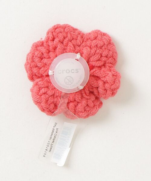 crocs(クロックス)の「crocs Pink Crochet Flower / クロックス ピンククロシェフラワー(シューズアクセサリー・レディース・マルチ・FREE)」の2枚目の写真