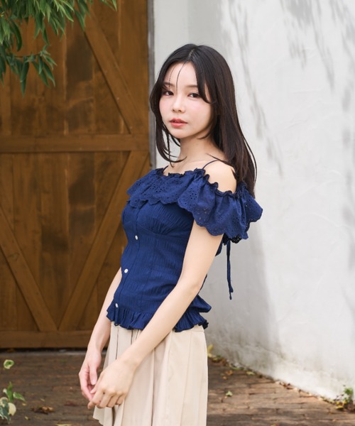 Lallana(ララーナ)の「3way Flill Cami Tops/3way フリルキャミトップス(その他トップス・レディース・ブラック/ネイビー/アイボリー・FREE)」の5枚目の写真