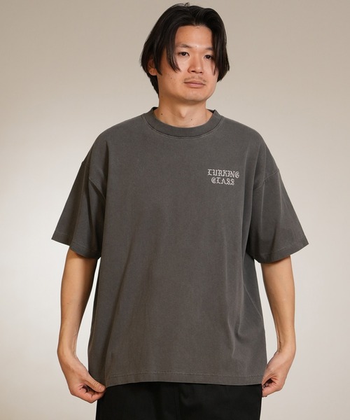 LURKING CLASS（ラーキングクラス）の「【ムラサキスポーツ限定】LURKING CLASS/ラーキングクラス 半袖 Tシャツ バックプリント ST26STM06（Tシャツ/カットソー・メンズ・ブラック/グレー・M/XL/L）」の3枚目の写真